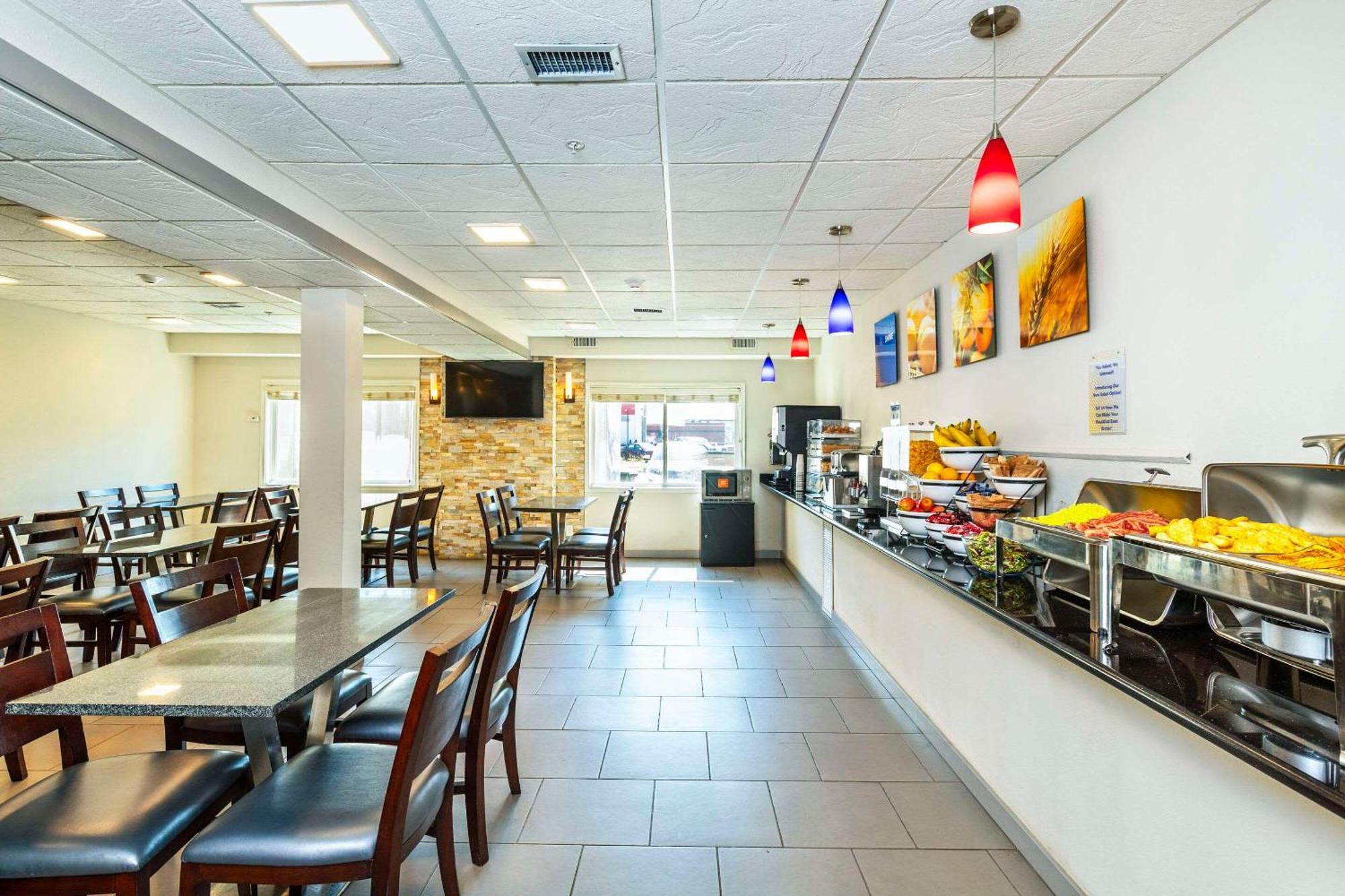 Comfort Inn & Suites Йорктон Екстер'єр фото