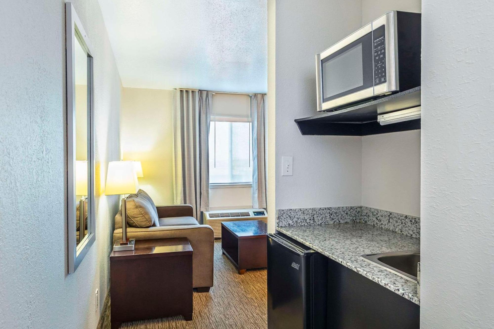 Comfort Inn & Suites Йорктон Екстер'єр фото