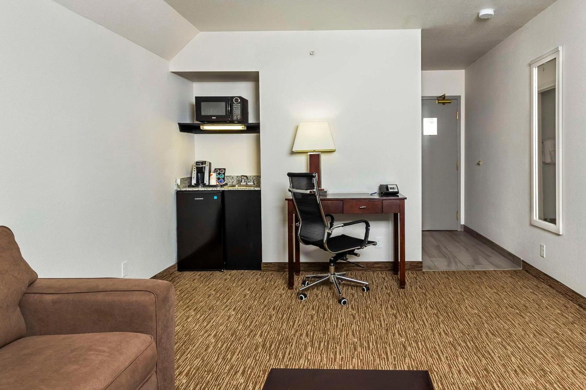 Comfort Inn & Suites Йорктон Екстер'єр фото