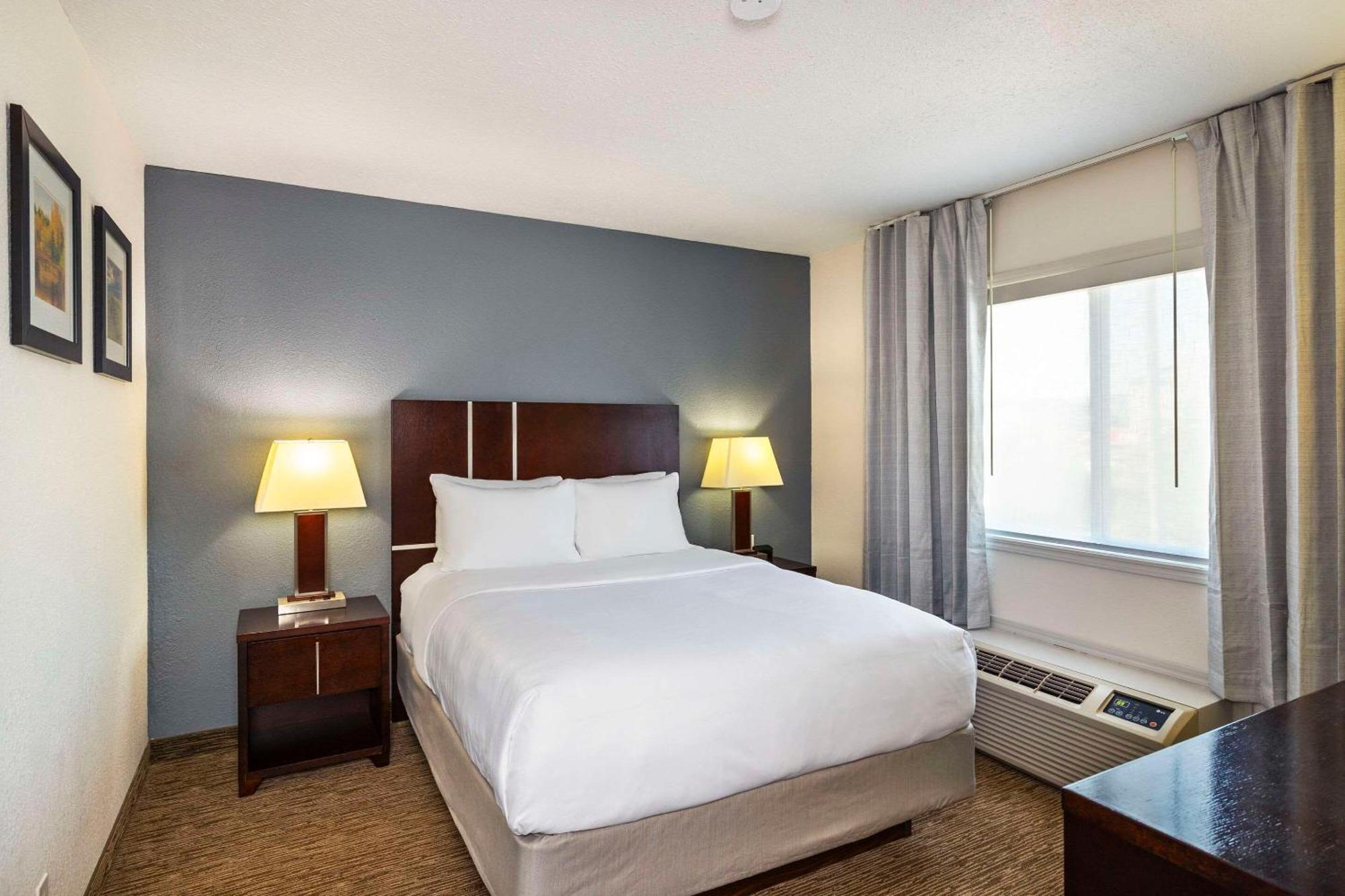 Comfort Inn & Suites Йорктон Екстер'єр фото
