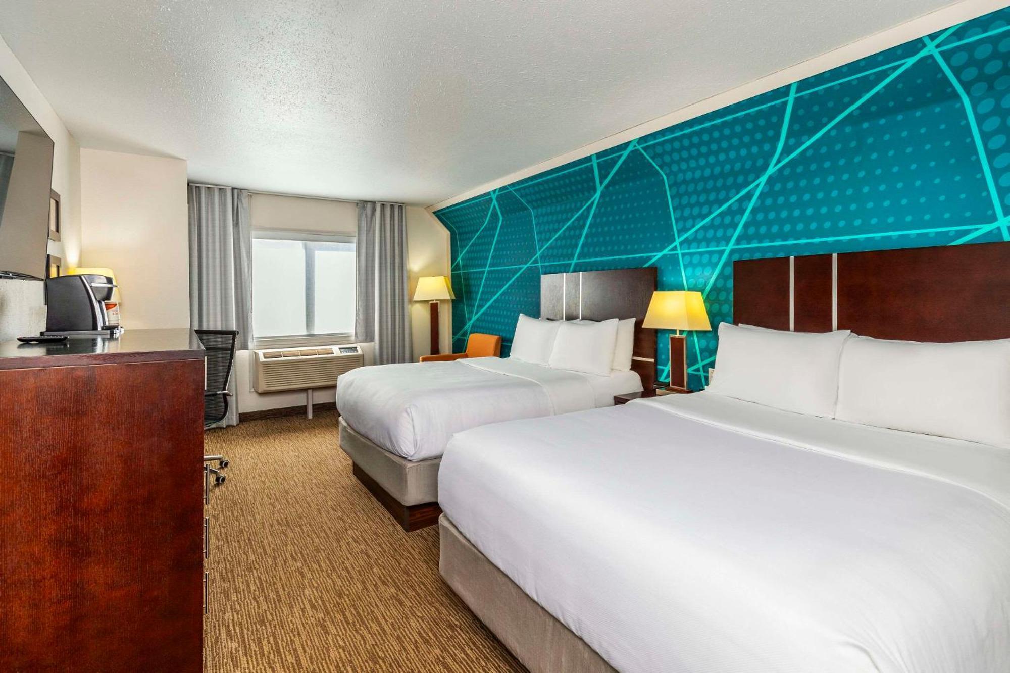 Comfort Inn & Suites Йорктон Екстер'єр фото