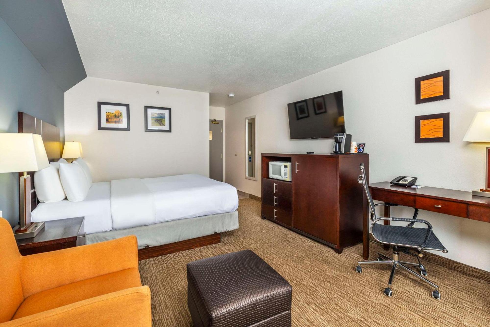 Comfort Inn & Suites Йорктон Екстер'єр фото