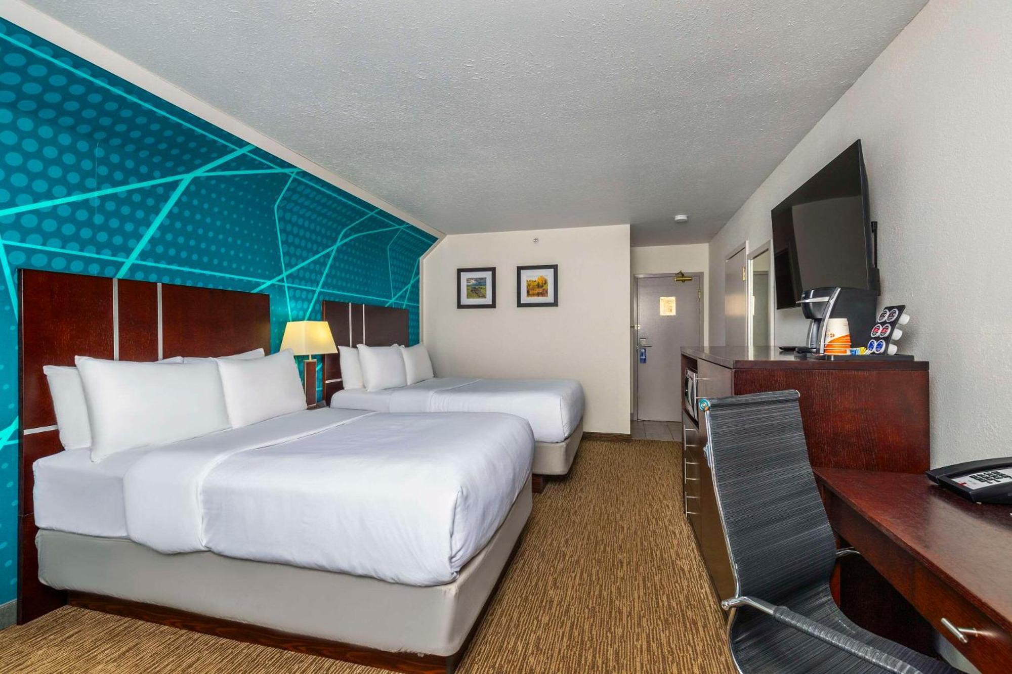 Comfort Inn & Suites Йорктон Екстер'єр фото