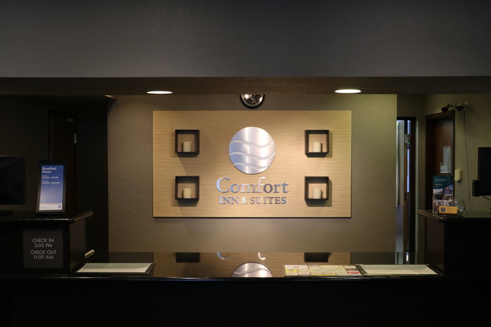 Comfort Inn & Suites Йорктон Екстер'єр фото