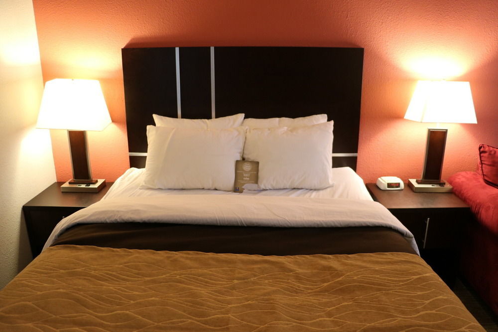 Comfort Inn & Suites Йорктон Екстер'єр фото
