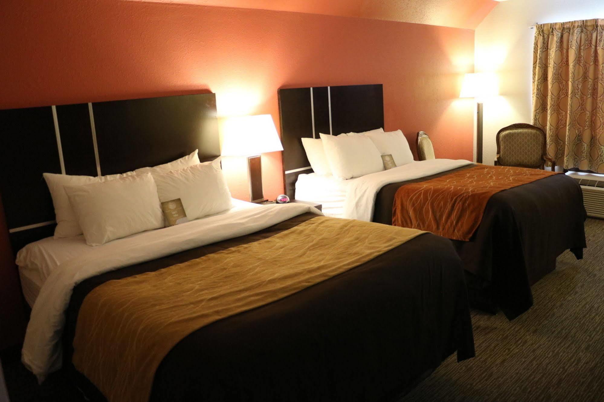Comfort Inn & Suites Йорктон Екстер'єр фото